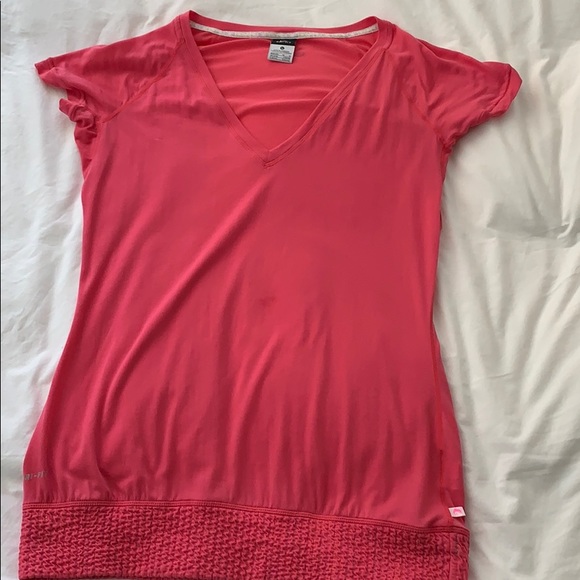 Nike Vneck pink top - Picture 2 of 6